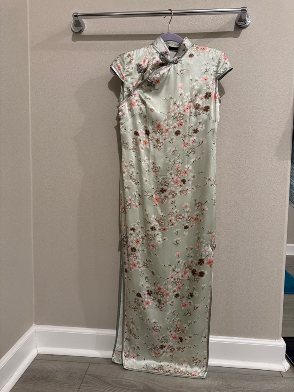 100%silk Floral Cheongsam Qipao Dress - Mint Green with Pink Blossoms